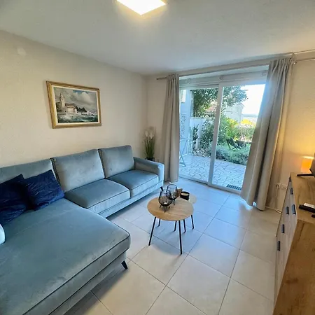 Apartment Urban Oasis *