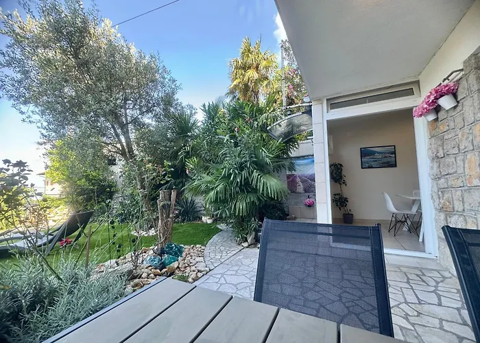 Urban Oasis Apartman *