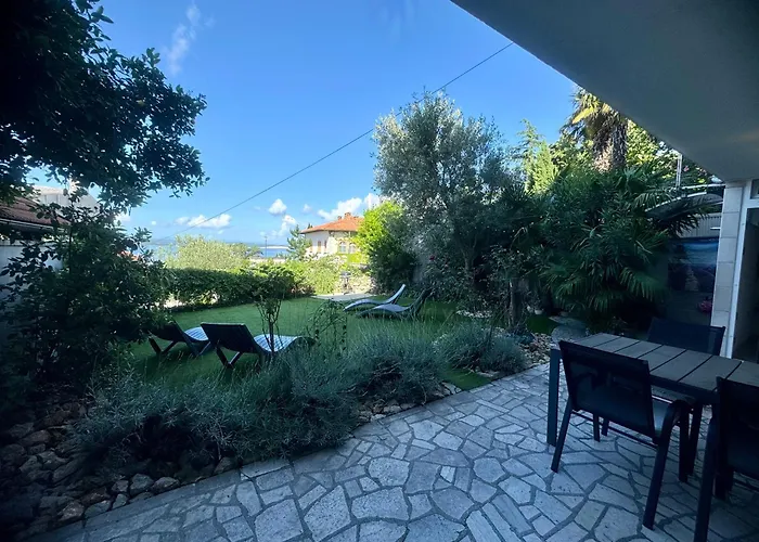 Urban Oasis Apartman *